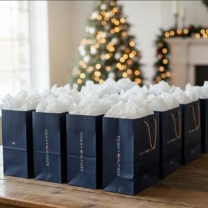 New 15 Blue Tommy Hilfiger Shopping Bags